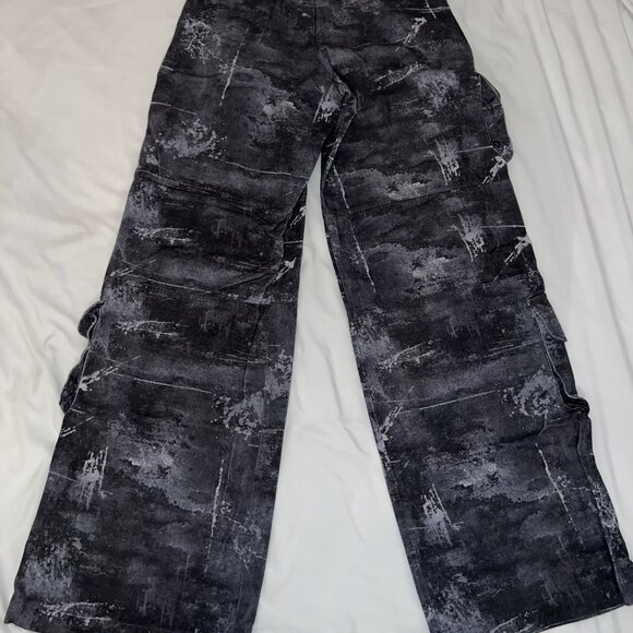 'MURCI' Cargo Trousers in Crater - size US 4 UK 8 - Picture 4 of 4